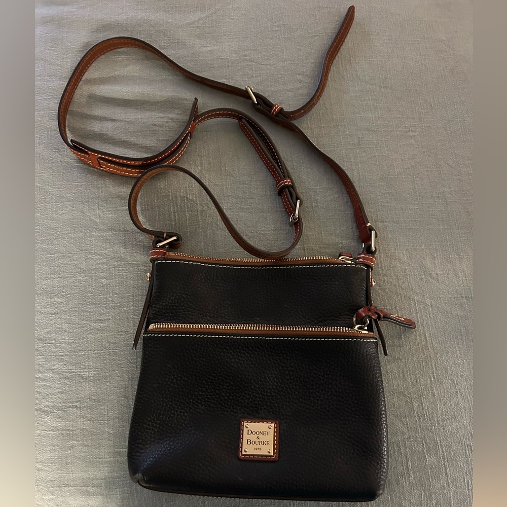 Dooney & Bourke set